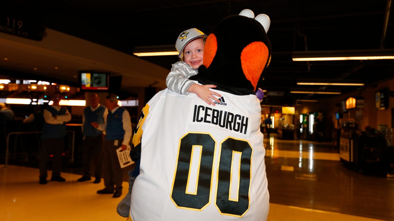 Iceburgh Appearances Pittsburgh Penguins